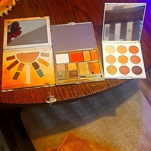 3 eyeshadow palettes
